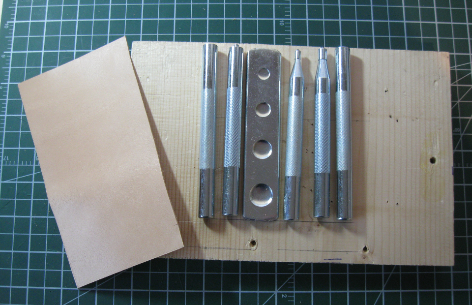 Diy Leather tool storage pouch Step 1