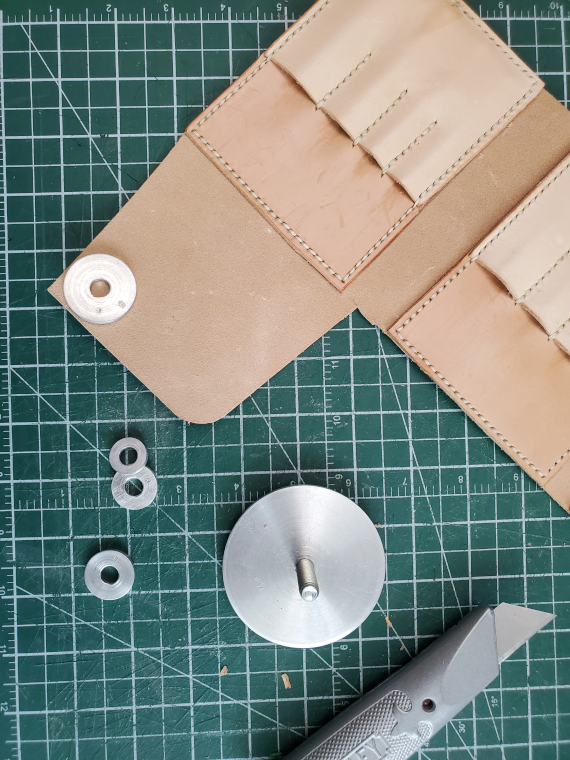 DIY trtri-fold leather tool wallet cutting the flap
